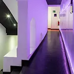 Art Seven Hostel Capsules