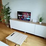 Apartamento Amplio, Luminoso Y Confortable Cc
