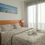 Apartamento Amplio, Luminoso Y Confortable Cc