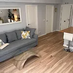 Modern Studio By The Airport-Ifema