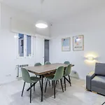 Amplio Apartamento En Malasana Para 6 Personas