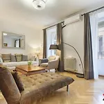 Mit House Tirso III En Madrid