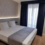 Ch La Petite Maison - Boutique - Madrid