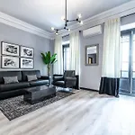 Sol II Prime, By Presidence Rentals