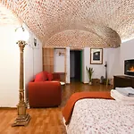 Encomienda Guest House