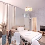 For You Rentals Bonito Y Exclusivo Apartamento Temporal En Embajadores Madrid Amp98
