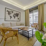 Piso De Diseno De 4 Habitaciones-Centro De Madrid