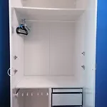 Room In A Shared Apartment In The Very Center Madrid!