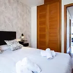 Apartamentos Castilla Luz Business