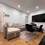 Modern 6 Pax Apartment In Barrio Salamanca