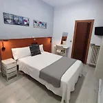 Hostal Cervantes