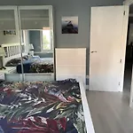 Comoda Habitacion Principal Con Vista Exterior