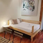 Enjoy A Cosy Studio In Malasana Bar