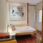 Enjoy A Cosy Studio In Malasana Bar