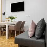 Centrico Apartamento Con 3 Banos En Puerta Del Sol Y Atocha