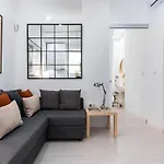 Cozy One-Bedroom La Latina