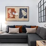 Cozy One-Bedroom La Latina