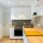Bright Modern - 2Bedrooms 1Bathroom - Delicias