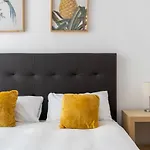 1 Bedrooms 1 Bathrooms Furnished - Las Cortes - Cozy- Mintystay