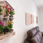 Central And Modern- 2 Bedrooms 1 Bathroom - Mintystay- Sol