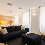 Elegant Apartment In Front Of The Reina Sofia-Smcab2