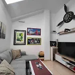 Apartamento Recien Reformado En Barajas Pueblo