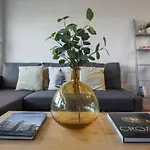 1 Bedroom 1 Bathroom Furnished - Justicia - Refurbished - Minty Stay