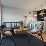 1 Bedroom 1 Bathroom Furnished - Justicia - Refurbished - Minty Stay