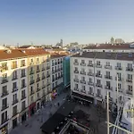 Fabuloso Atico Doble Altura Para 3Pax En Chueca