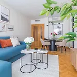Apartamento Con Parking Y Piscina