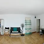 Gran Habitacion Con Balcon En Tirso De Molina