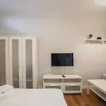 Cozy Apartment-1Bedroom 1Bathroom-Lavapies