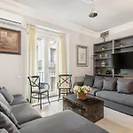 Art & Chic In Trendy Chueca