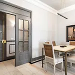 Art & Chic In Trendy Chueca