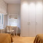 Charming 4-Person Apartment In Exclusive Barrio Salamanca Castello II