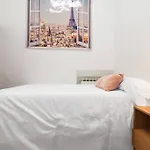 Spacious & Comfortable Flat In Gran Via-Sol