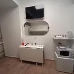 Cute Studio In Gran Via -Si1