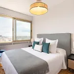Bright Apartment For 4 With Stunning Views Madrid Princesa II