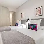 Cozy Ground-Floor Apartment For 4 In Chamberi Quevedo V