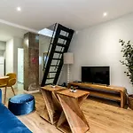Stylish Duplex - 1 Bd 1Bth- Plaza Castilla
