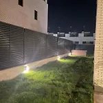 Acogedora Casa En Madrid Con Piscina Privada, Jacuzzy Y Garaje