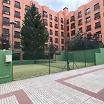 Samaniego Apartment - Madrid Airport