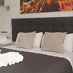 Hostal Lauria