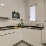 RiNa MADRID apartamento independiente bien ubicado con grandes calidades
