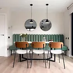 Apartamento Con Piscina Y Garaje En Pozuelo