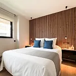 Apartamento Con Piscina Y Garaje En Pozuelo