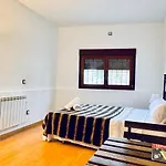 Apartamento Completo Para 8 Personas A 5 Minutos Del Aeropuerto E Ifema