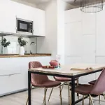 Homeclub Apartment At Plaza Colon Xxiii