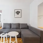 3 Bedrooms 2 Bathrooms Furnished - Sol - Bright - Mintystay