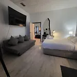 Espectaculo De Habitacion En Opera